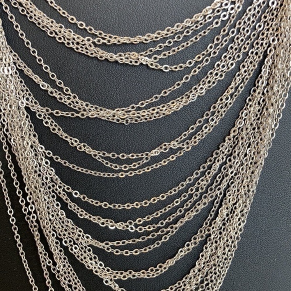 Express Two Tone Chain Wave Statement Necklace - image 3